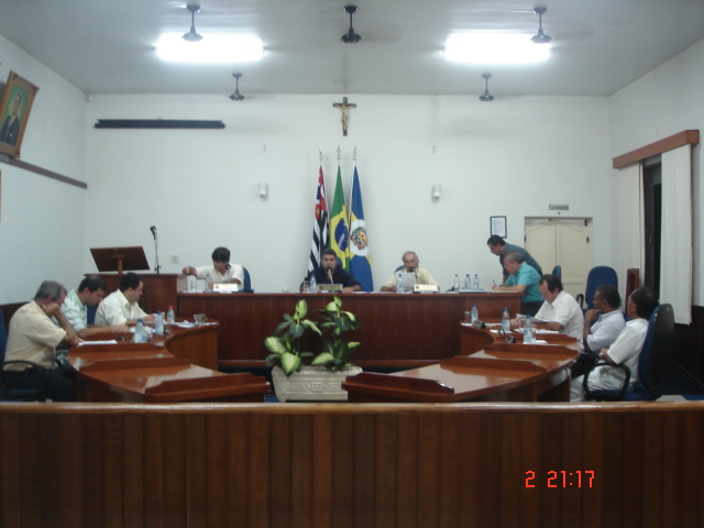 Vereadores durante a sessão ordinária em que o projeto de resolução foi aprovado
