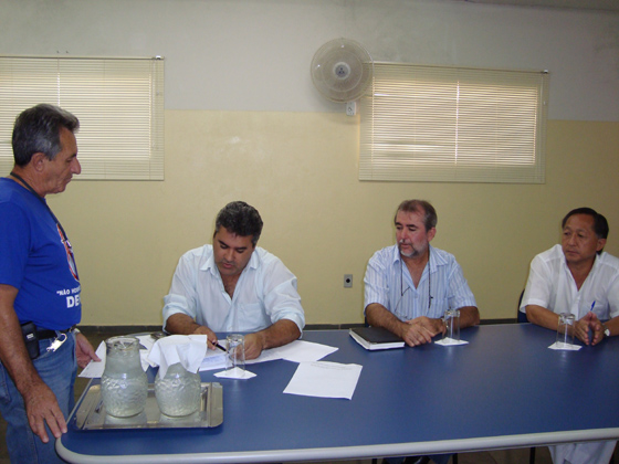 Assessor do controle de Vetores, Sebastião F. Paes Neto, Marcelo Otaviano, Zinho Cantori e o secretário da Saúde, Dr. Cláudio Kubo
