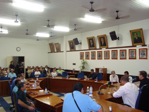 Participantes da reunião de oficialização da APROAM