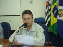 Luiz Carlos Geromini, presidindo a sessão do dia 22 de setembro