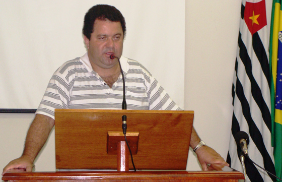 Vereador Fabinho, na tribuna do legislativo