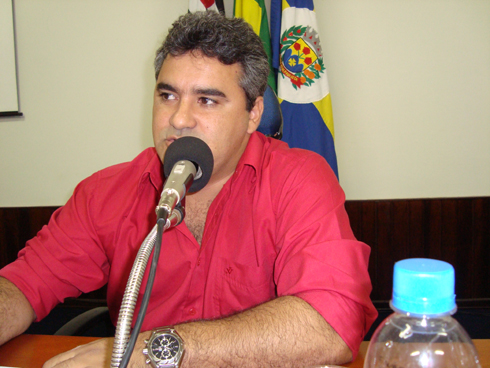 Vereador Marcelo Otaviano faz suas considerações, ao final da sessão