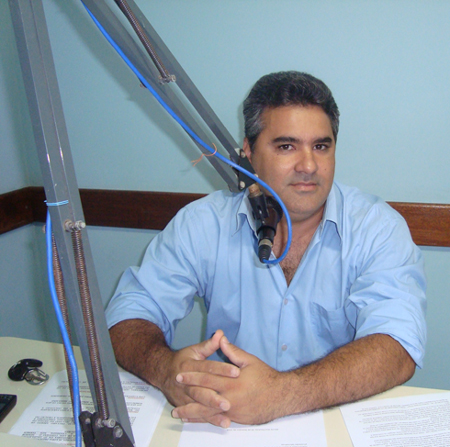 Marcelo Otaviano nos estúdios da Rádio Princesa